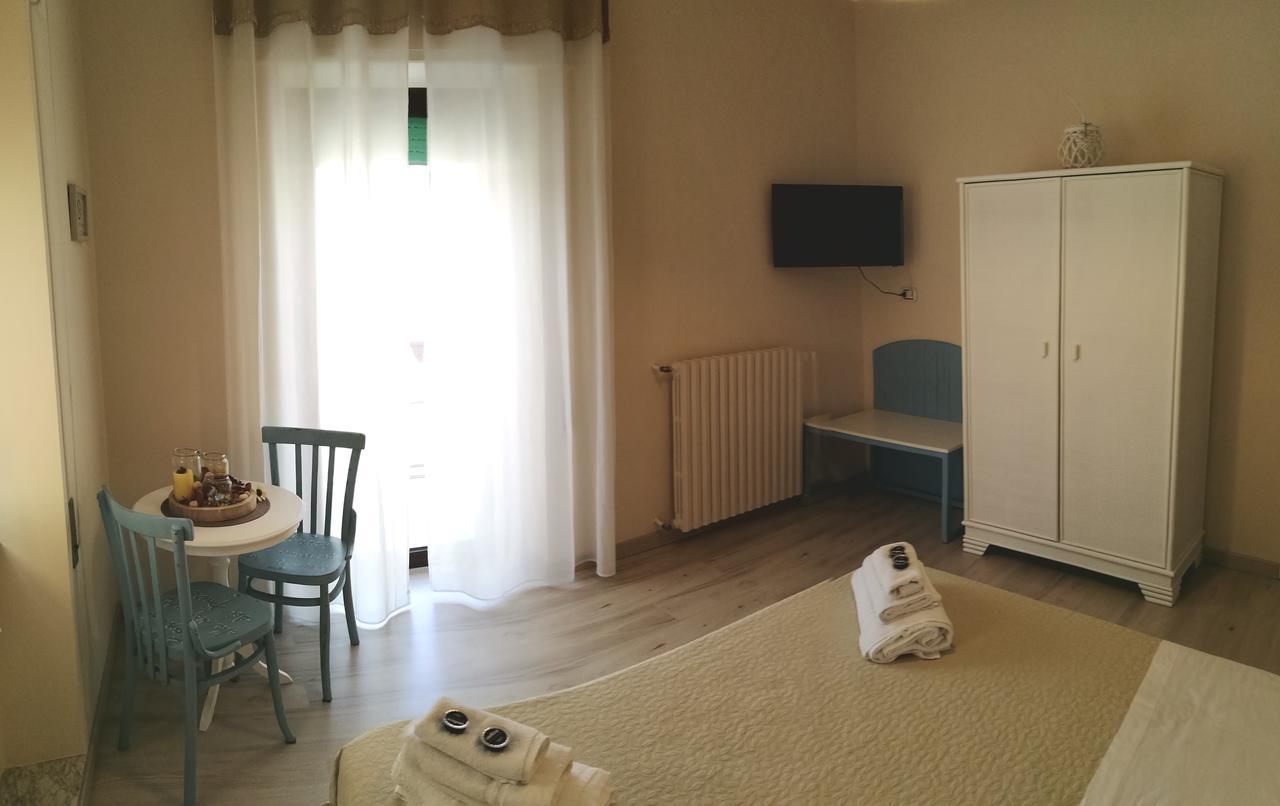 Donna Melina Bed & Breakfast Mileto Exterior photo